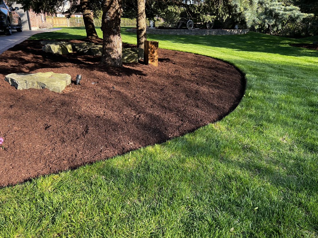 Grounds & Mulching